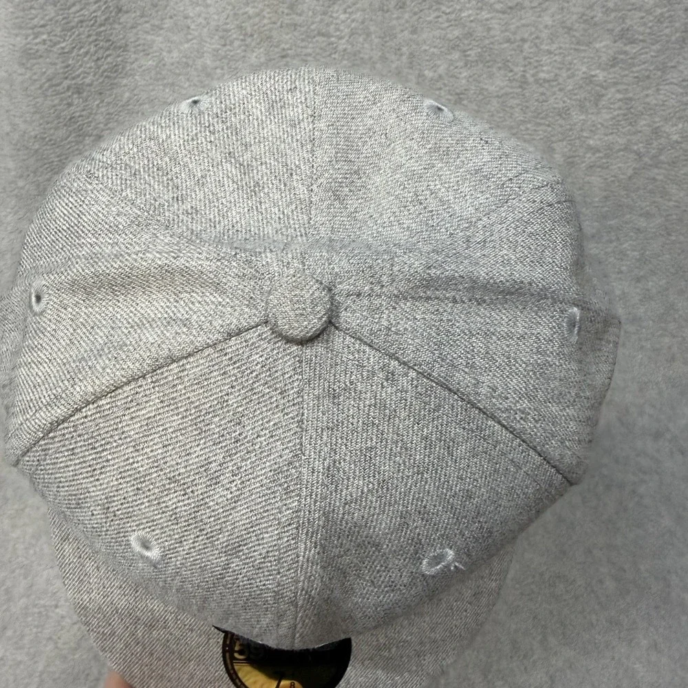New York Yankees Hat Cap Fitted‎ Mens 7 1/8 Gray Black MLB Baseball New Era
